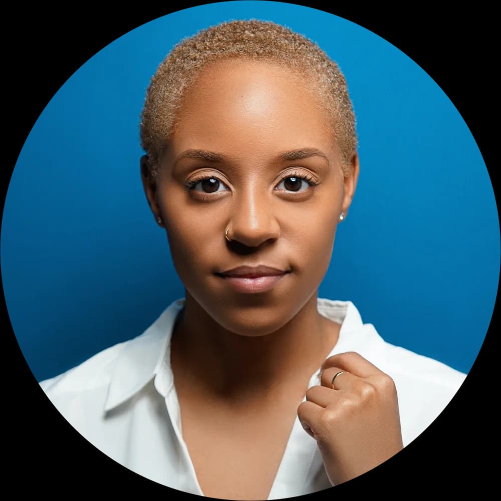 The Importance of Choosing the Right LinkedIn Profile Photo Size